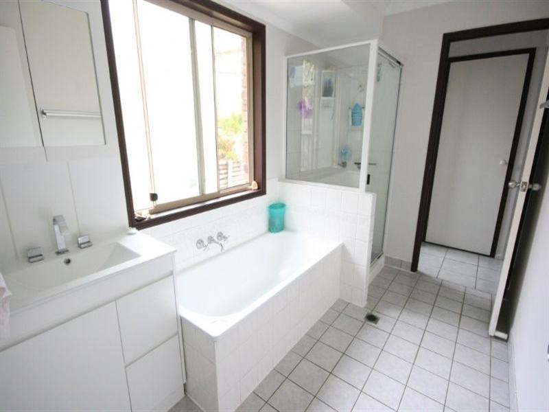 4 Mapley Court, Sarina QLD 4737