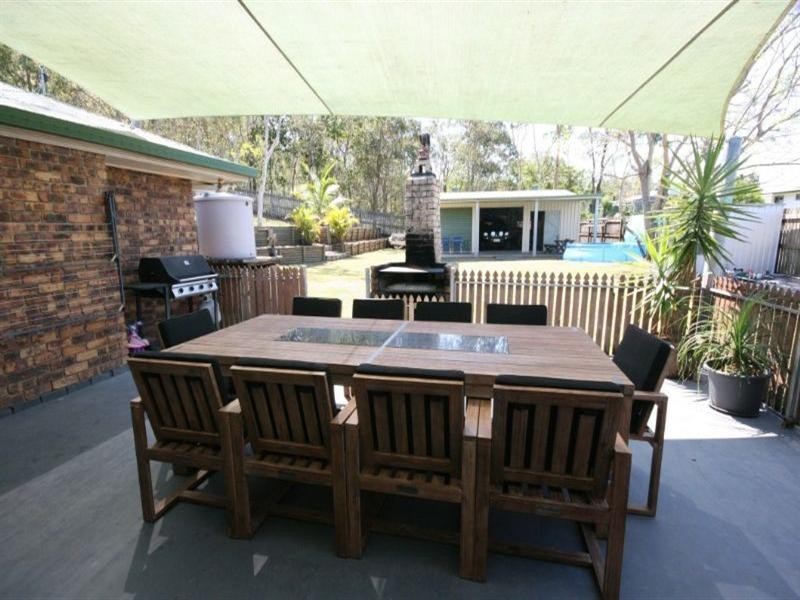 4 Mapley Court, Sarina QLD 4737