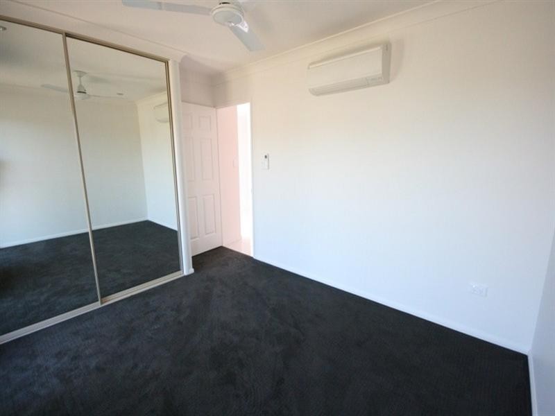 6 Credlin, Sarina QLD 4737