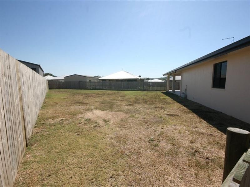 6 Credlin, Sarina QLD 4737
