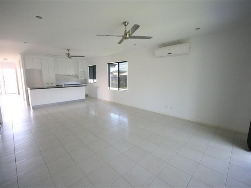 32 Pacific Avenue, Sarina QLD 4737