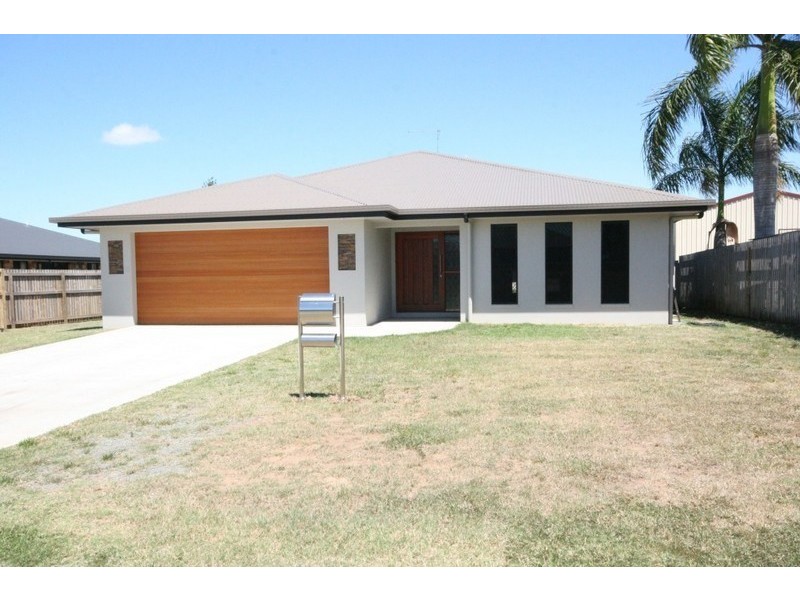 6 Pacific Avenue, Sarina QLD 4737