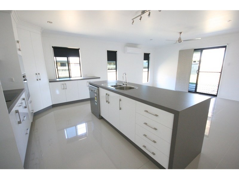 6 Pacific Avenue, Sarina QLD 4737