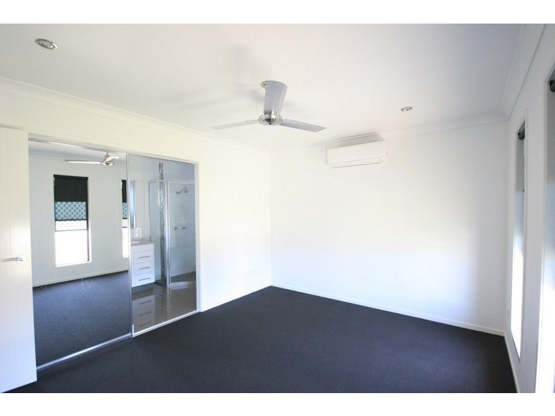 6 Pacific Avenue, Sarina QLD 4737