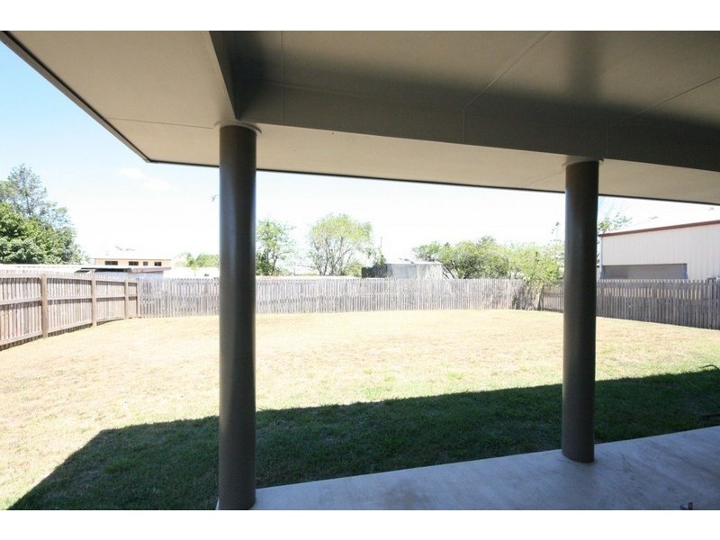 6 Pacific Avenue, Sarina QLD 4737