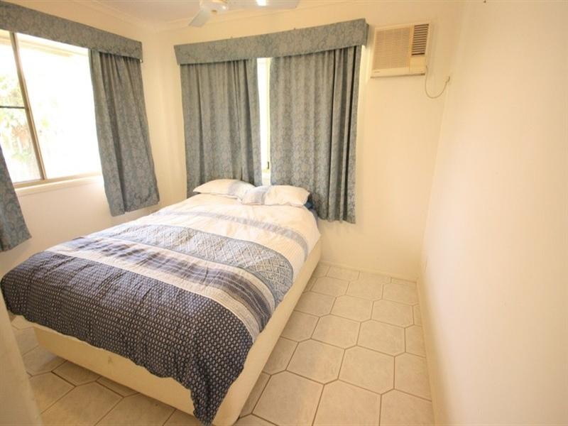 39 Poole, Sarina Beach QLD 4737