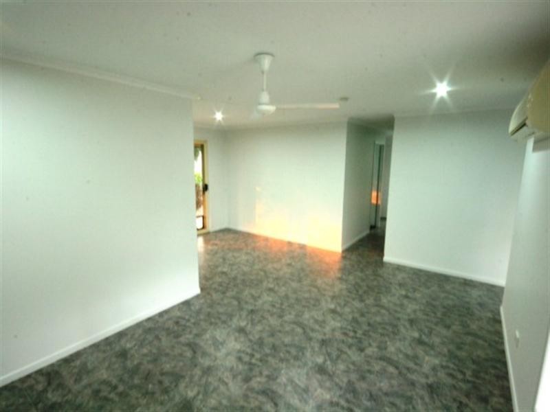 35 Cemetery Road, Sarina QLD 4737