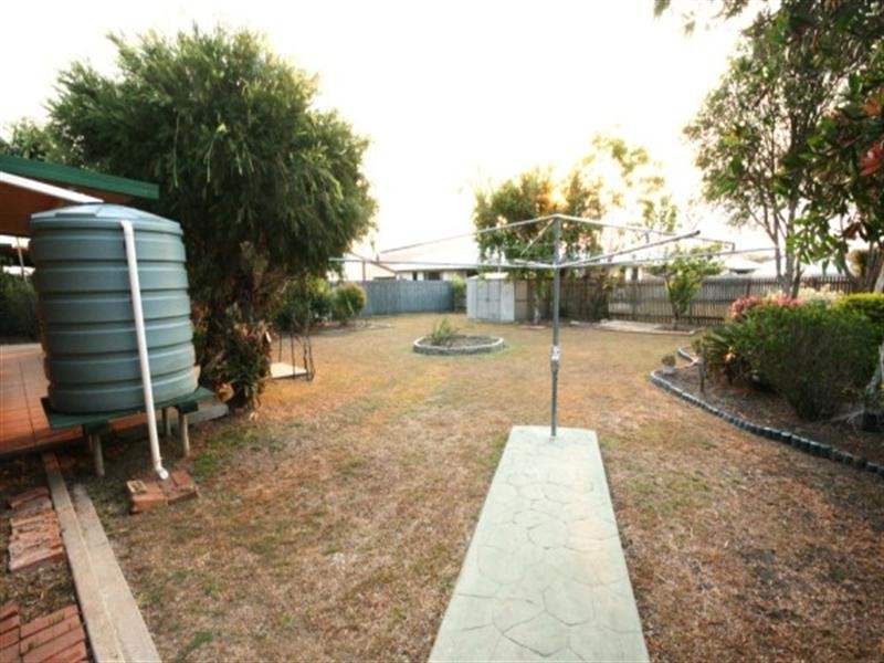 35 Cemetery Road, Sarina QLD 4737