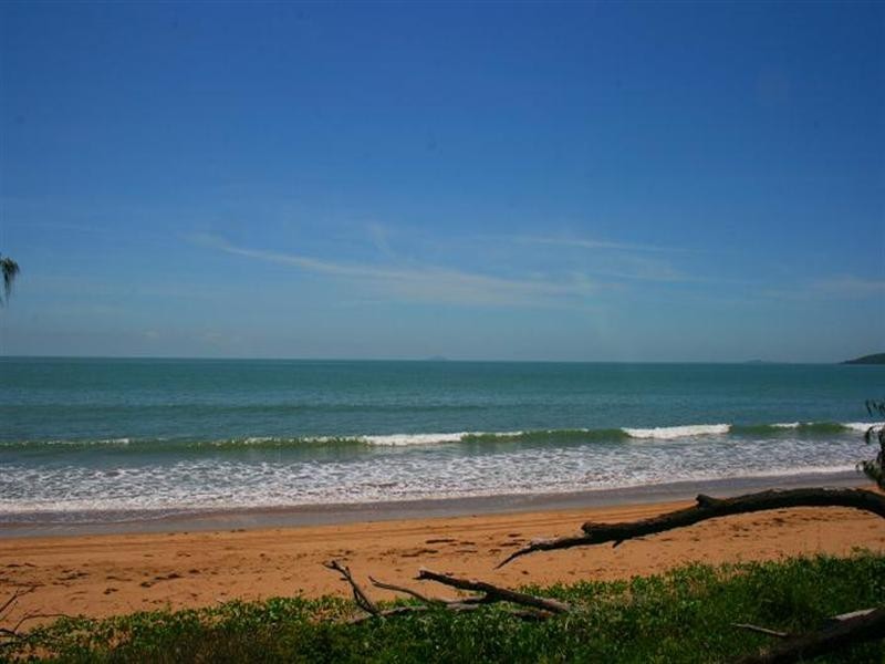 28 Owen Jenkins Drive, Sarina Beach QLD 4737