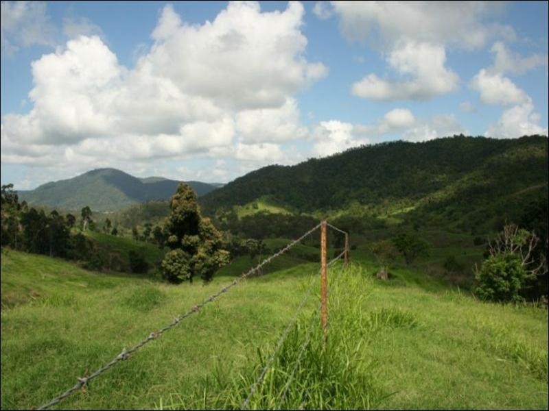 467 Middle Creek Road, Sarina QLD 4737