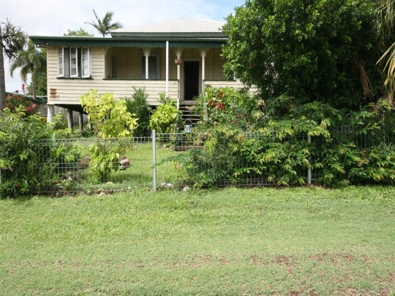 11 Landgon Street, Sarina QLD 4737
