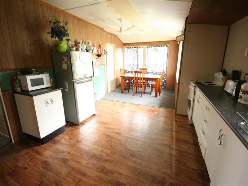 11 Landgon Street, Sarina QLD 4737