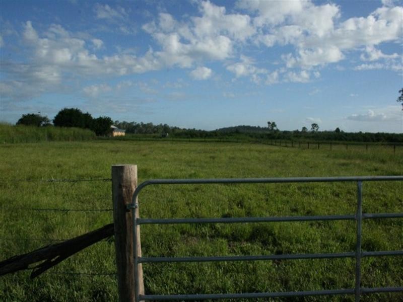 19 Pugsley Street, Walkerston QLD 4751