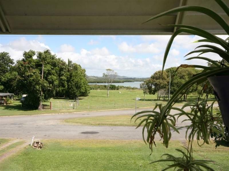 57 Cooper Avenue, Campwin Beach QLD 4737