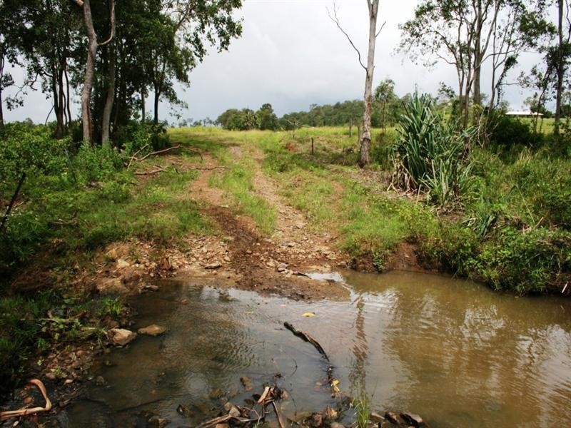 688 Sarina Beach Road, Sarina QLD 4737