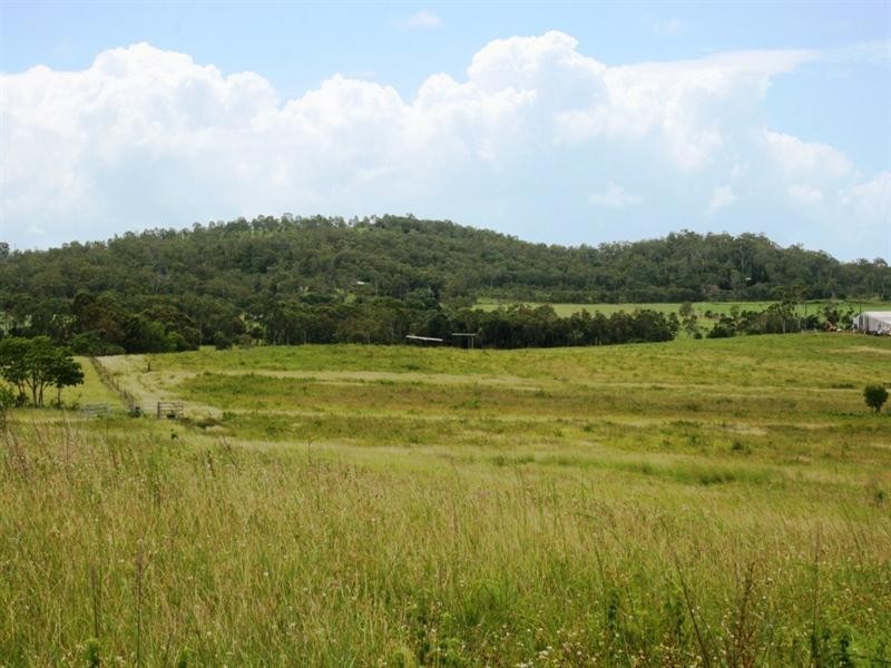 688 Sarina Beach Road, Sarina QLD 4737