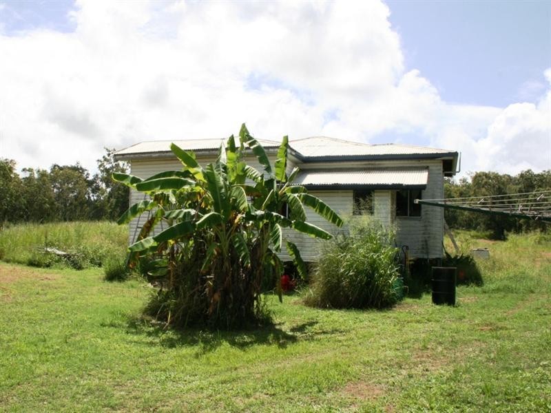 688 Sarina Beach Road, Sarina QLD 4737