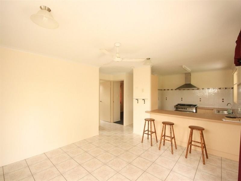 8 Castaway Court, Hay Point QLD 4740