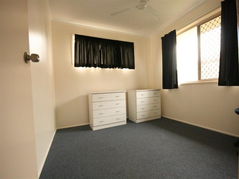 8 Castaway Court, Hay Point QLD 4740