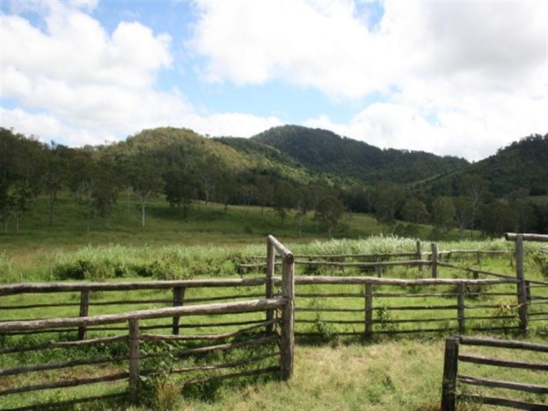 1067 East Funnel Creek Road, Sarina QLD 4737