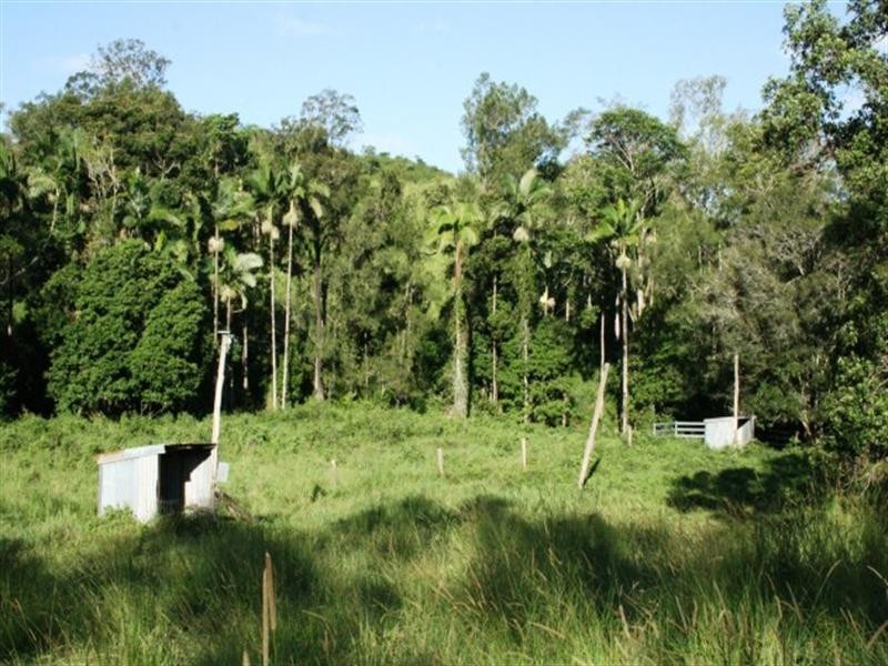 1067a East Funnel Creek Road, Sarina QLD 4737