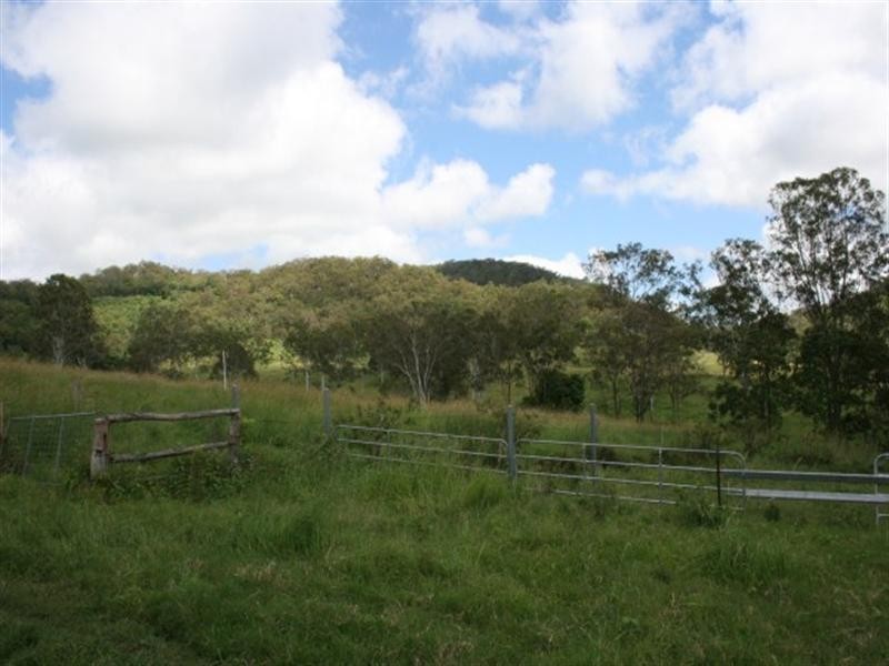 1067a East Funnel Creek Road, Sarina QLD 4737