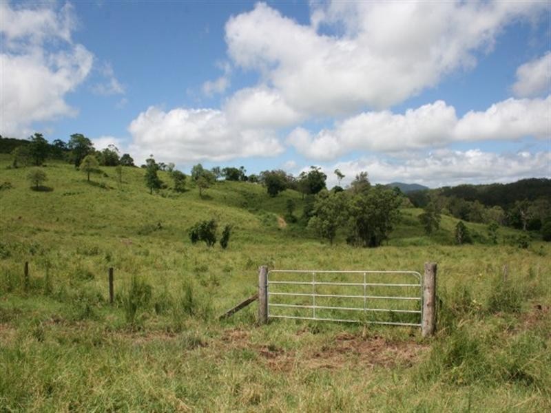 1067a East Funnel Creek Road, Sarina QLD 4737