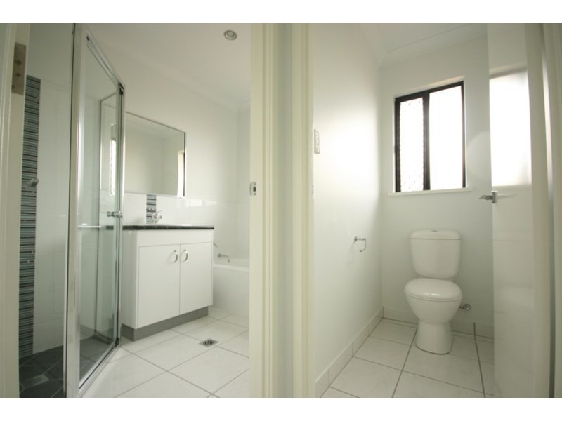 2 Ocean Court, Sarina QLD 4737