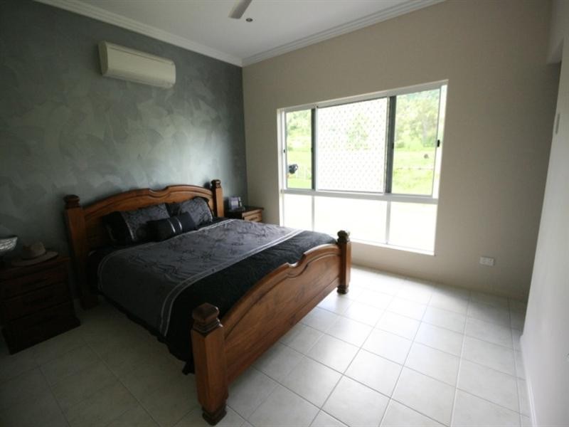 99 Shinfield Road, Sarina QLD 4737