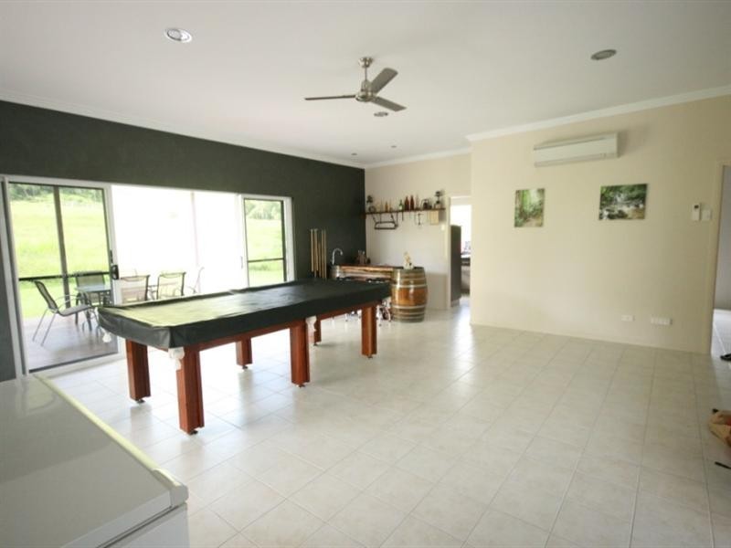 99 Shinfield Road, Sarina QLD 4737
