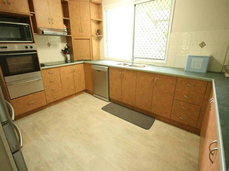 286 Middle Creek Road, Sarina QLD 4737