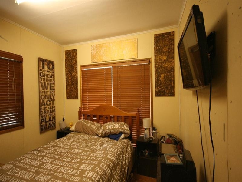 286 Middle Creek Road, Sarina QLD 4737