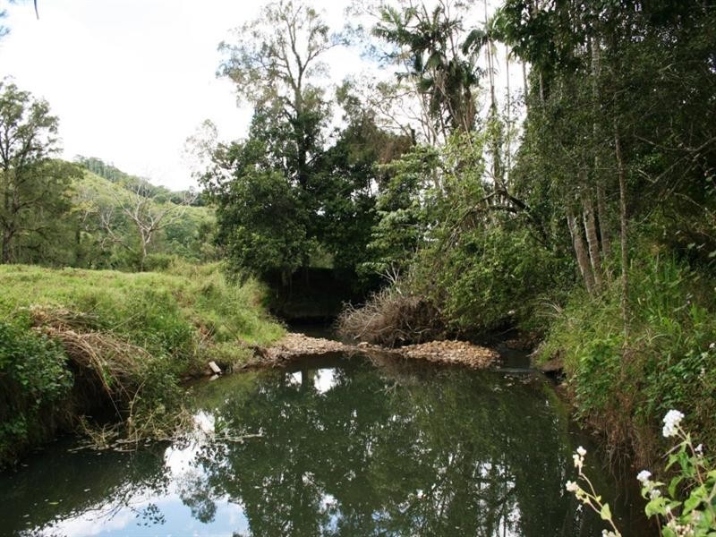 982 East Funnel Creek Road, Sarina Range QLD 4737