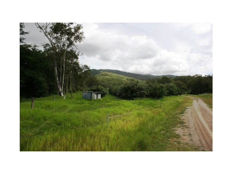 301 Tara Creek Road, Sarina QLD 4737