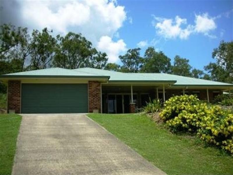 6 Mapley Court, Sarina QLD 4737