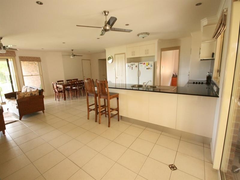 6 Mapley Court, Sarina QLD 4737