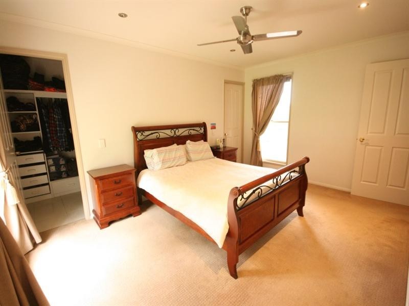 6 Mapley Court, Sarina QLD 4737