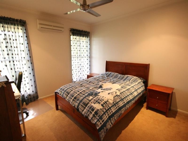 6 Mapley Court, Sarina QLD 4737