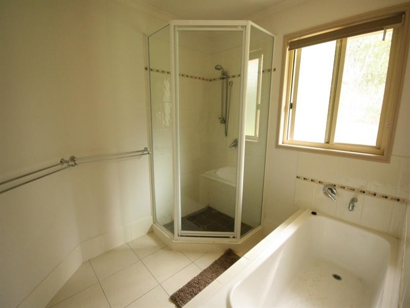 6 Mapley Court, Sarina QLD 4737