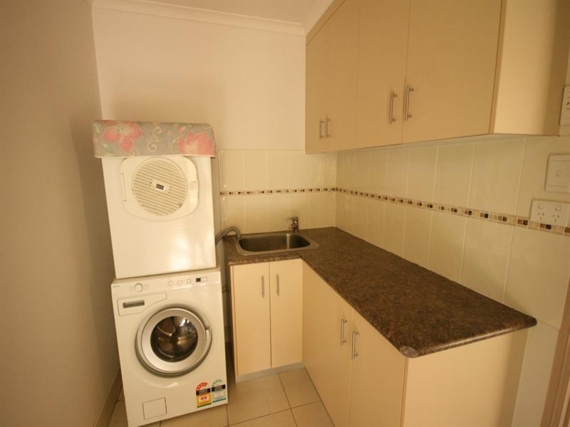 6 Mapley Court, Sarina QLD 4737