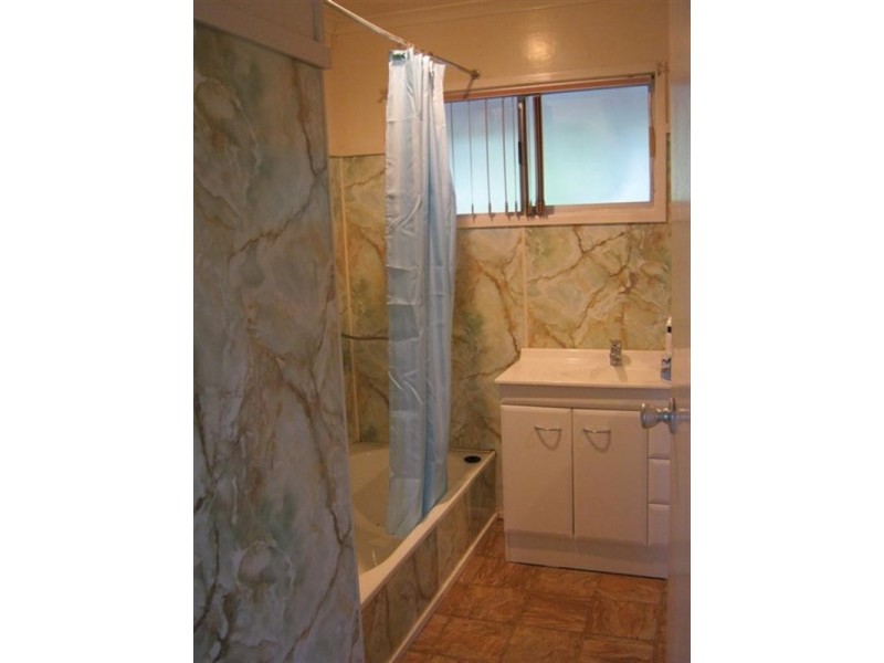 32 Esplanade, Innes Park QLD 4670