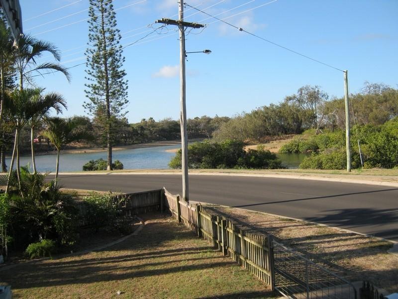 32 Esplanade, Innes Park QLD 4670