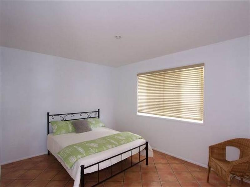 138 Barolin Esplanade, Coral Cove QLD 4670