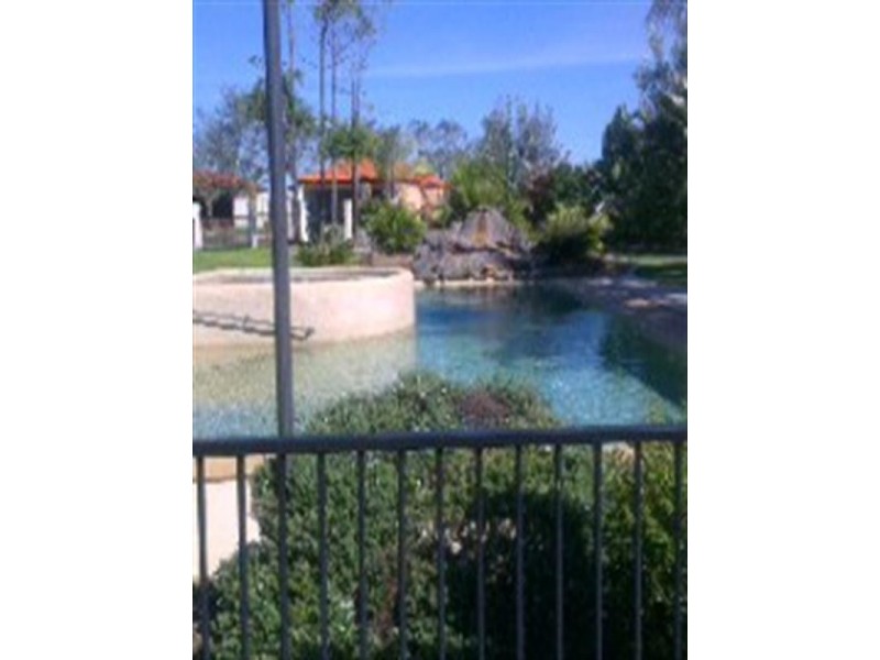 32 Pebble Beach Drive, Coral Cove QLD 4670