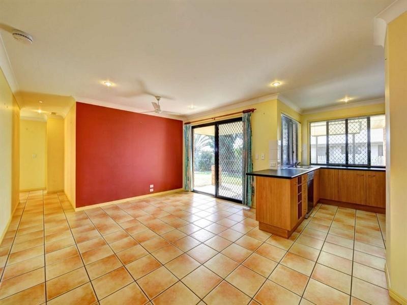 225 Barolin Esplanade, Coral Cove QLD 4670