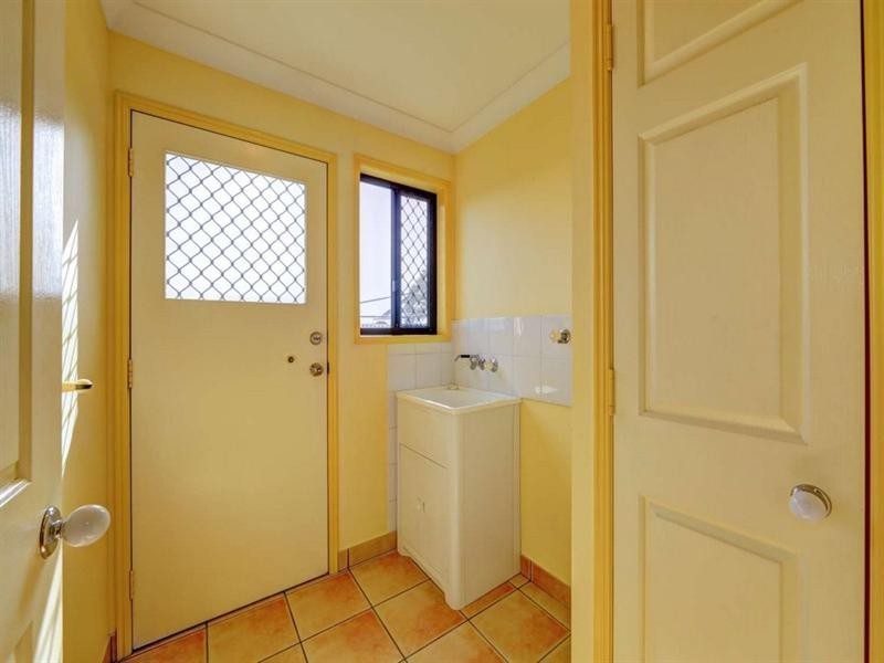 225 Barolin Esplanade, Coral Cove QLD 4670