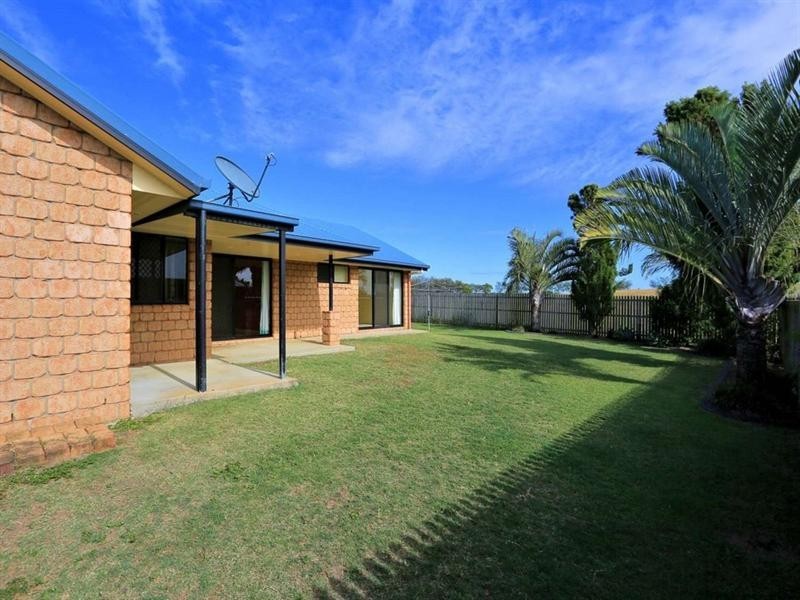 225 Barolin Esplanade, Coral Cove QLD 4670
