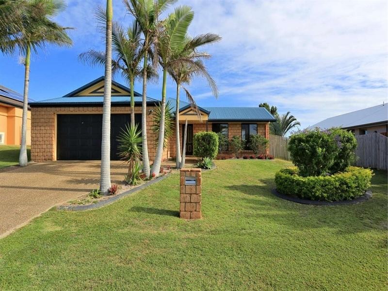 225 Barolin Esplanade, Coral Cove QLD 4670