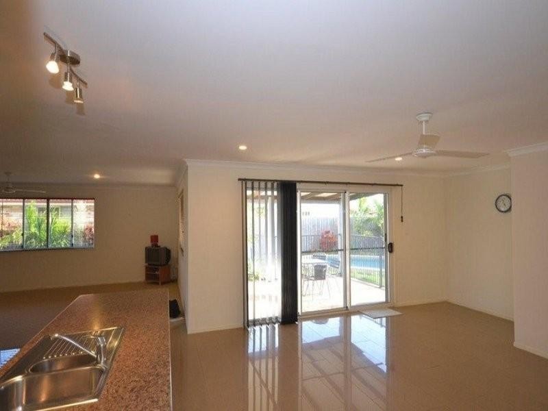 32 Explorers Way, Bargara QLD 4670