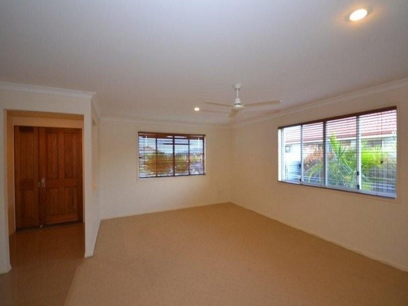 32 Explorers Way, Bargara QLD 4670